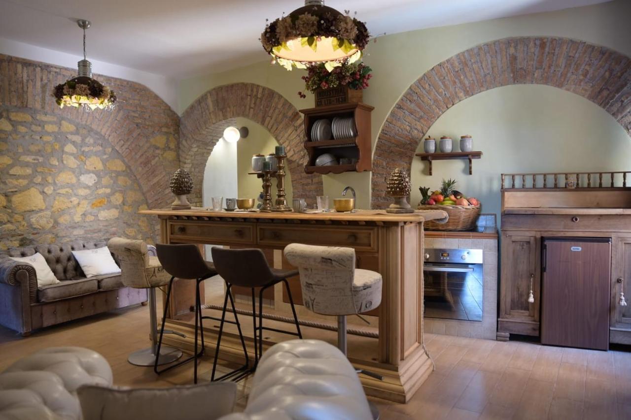 San Salvator Luxury Suites Nettuno Exteriör bild